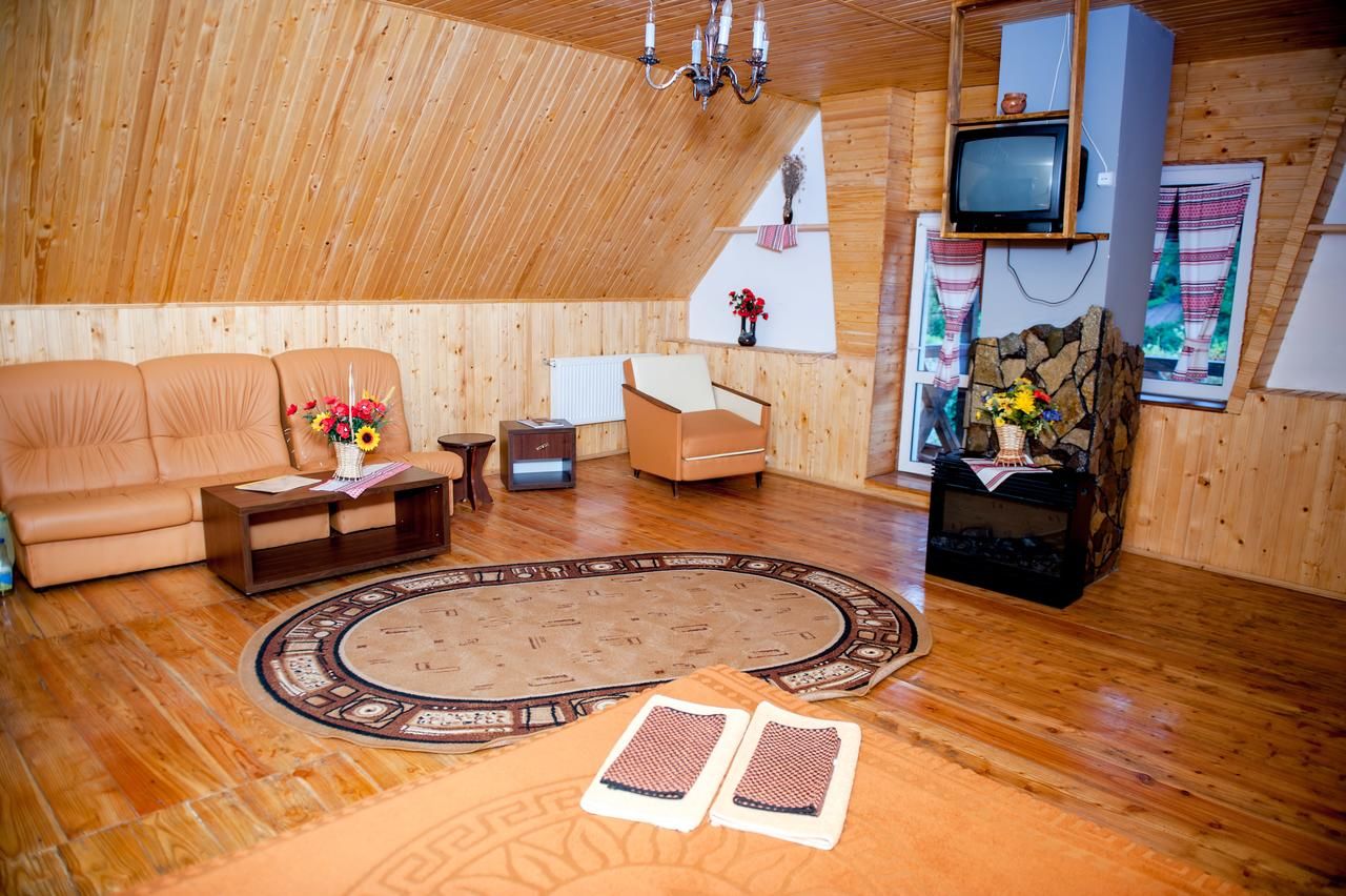 Отель Bilya Richky Hotel Каменец-Подольский