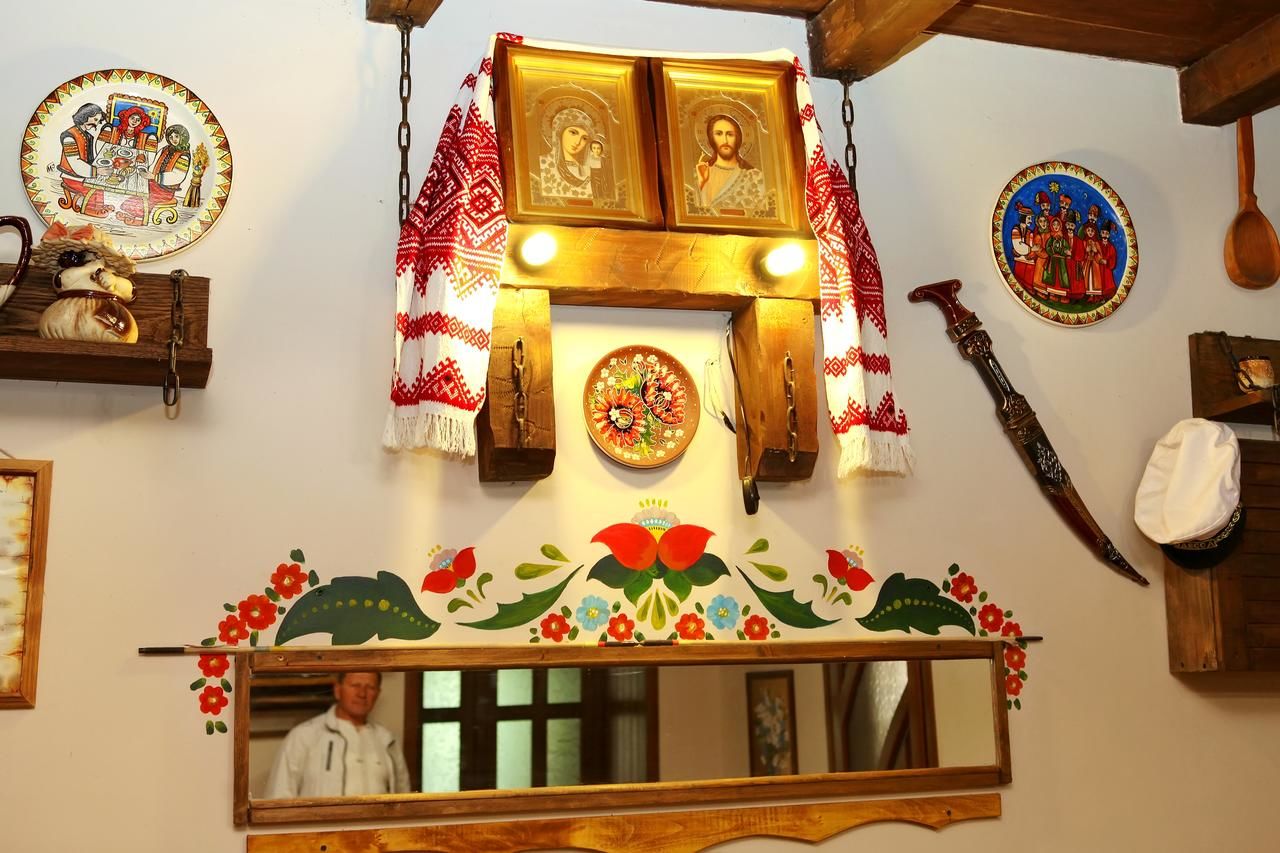 Отель Bilya Richky Hotel Каменец-Подольский