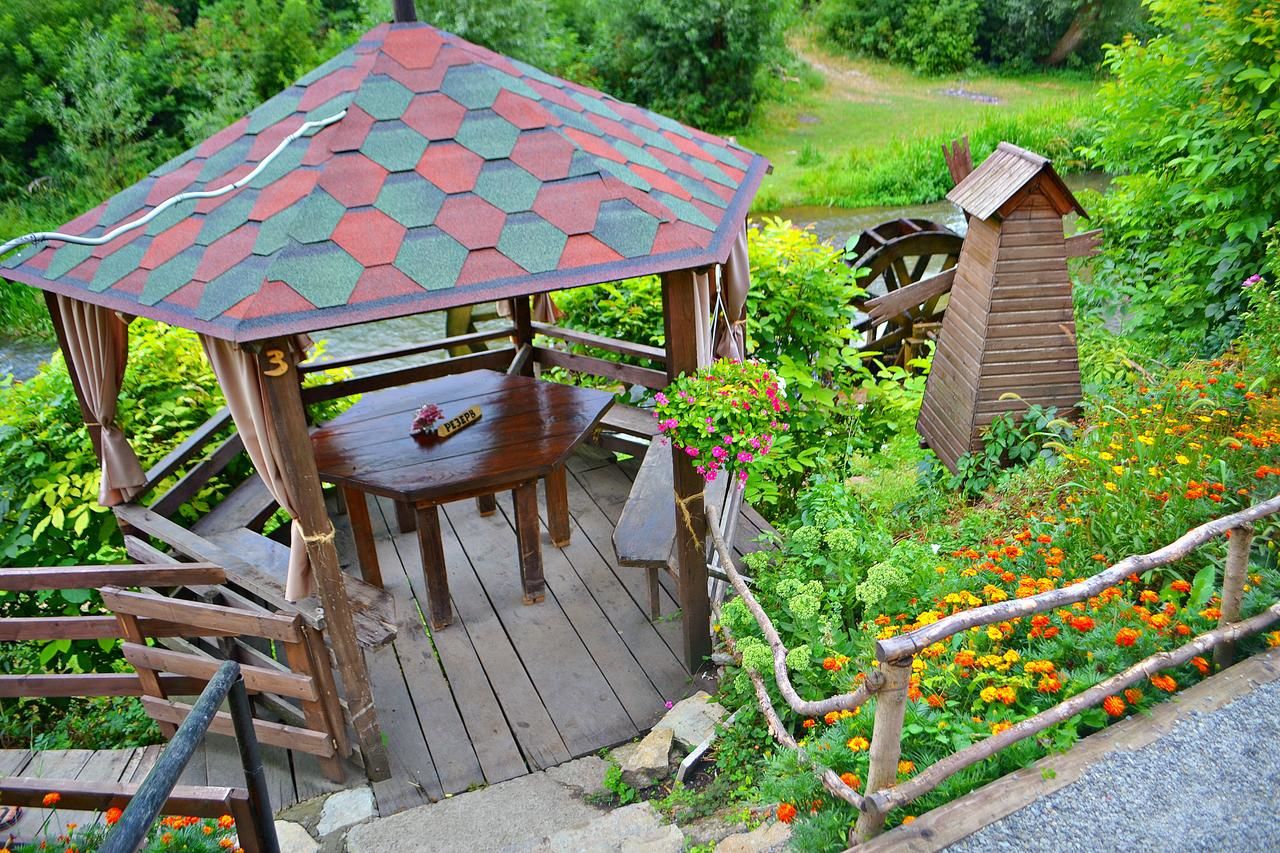 Отель Bilya Richky Hotel Каменец-Подольский