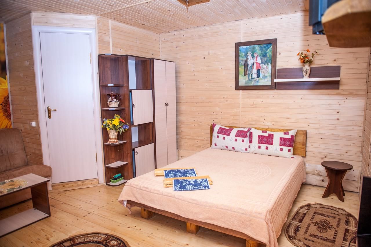 Отель Bilya Richky Hotel Каменец-Подольский