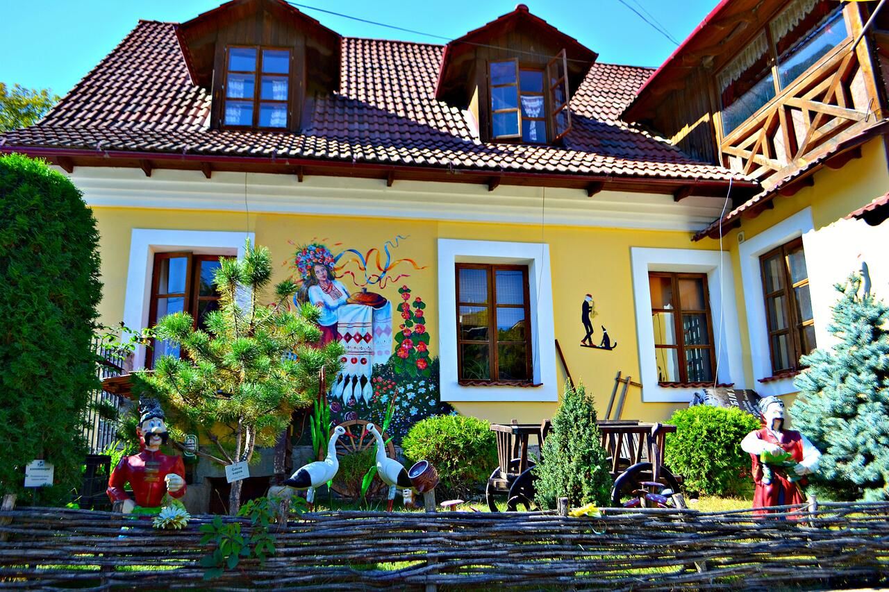 Отель Bilya Richky Hotel Каменец-Подольский