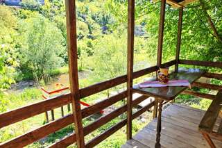 Отель Bilya Richky Hotel Каменец-Подольский Бюджетный трехместный номер-2